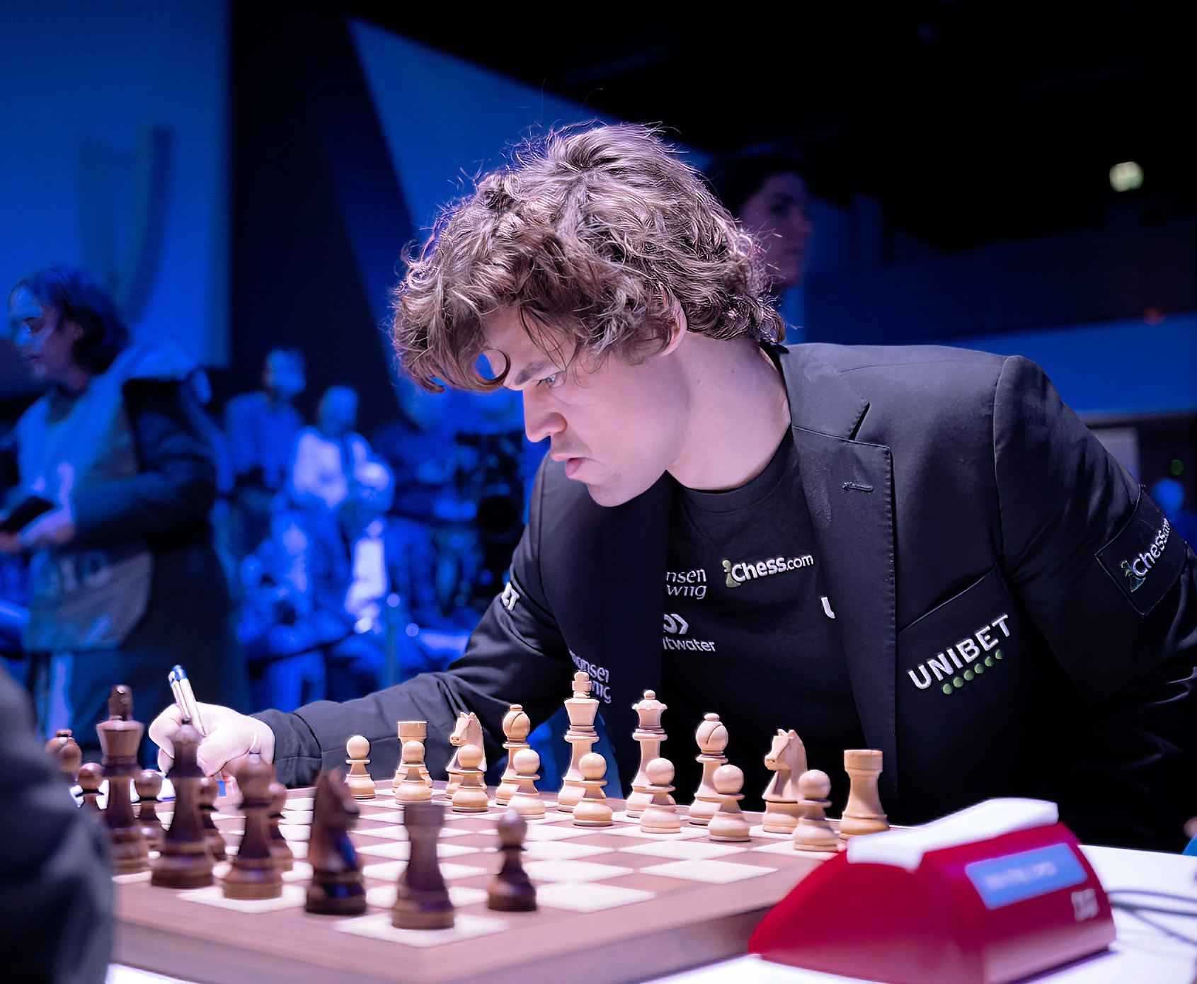 Magnus Carlsen: estilo e partidas surpreendentes que marcaram sua carreira